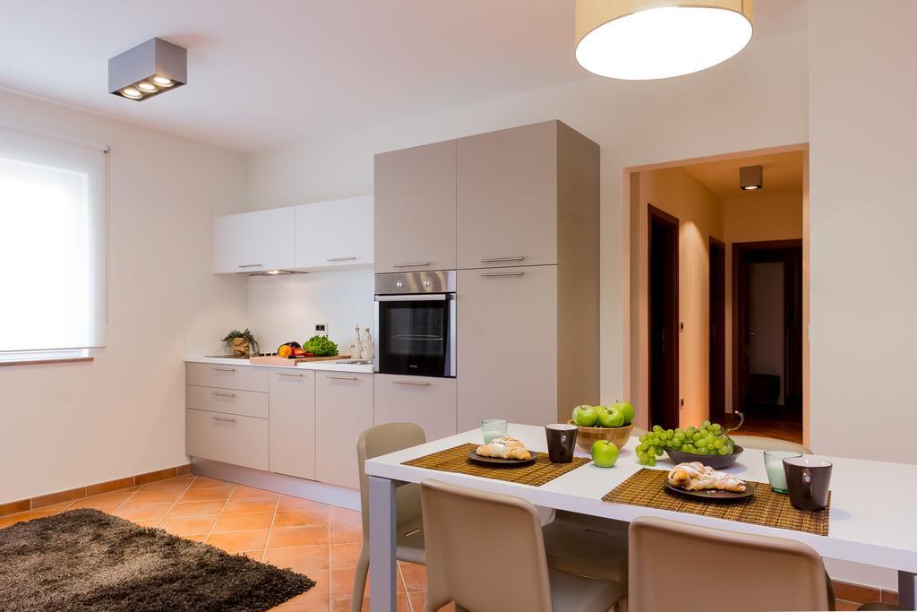 רובינייסקו סלו Apartments Stella מראה חיצוני תמונה