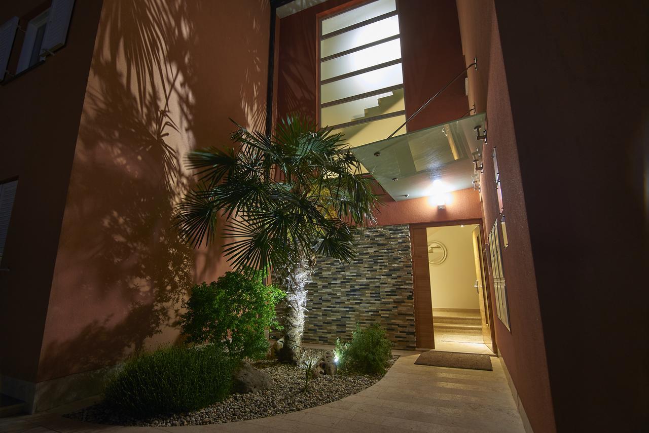 רובינייסקו סלו Apartments Stella מראה חיצוני תמונה