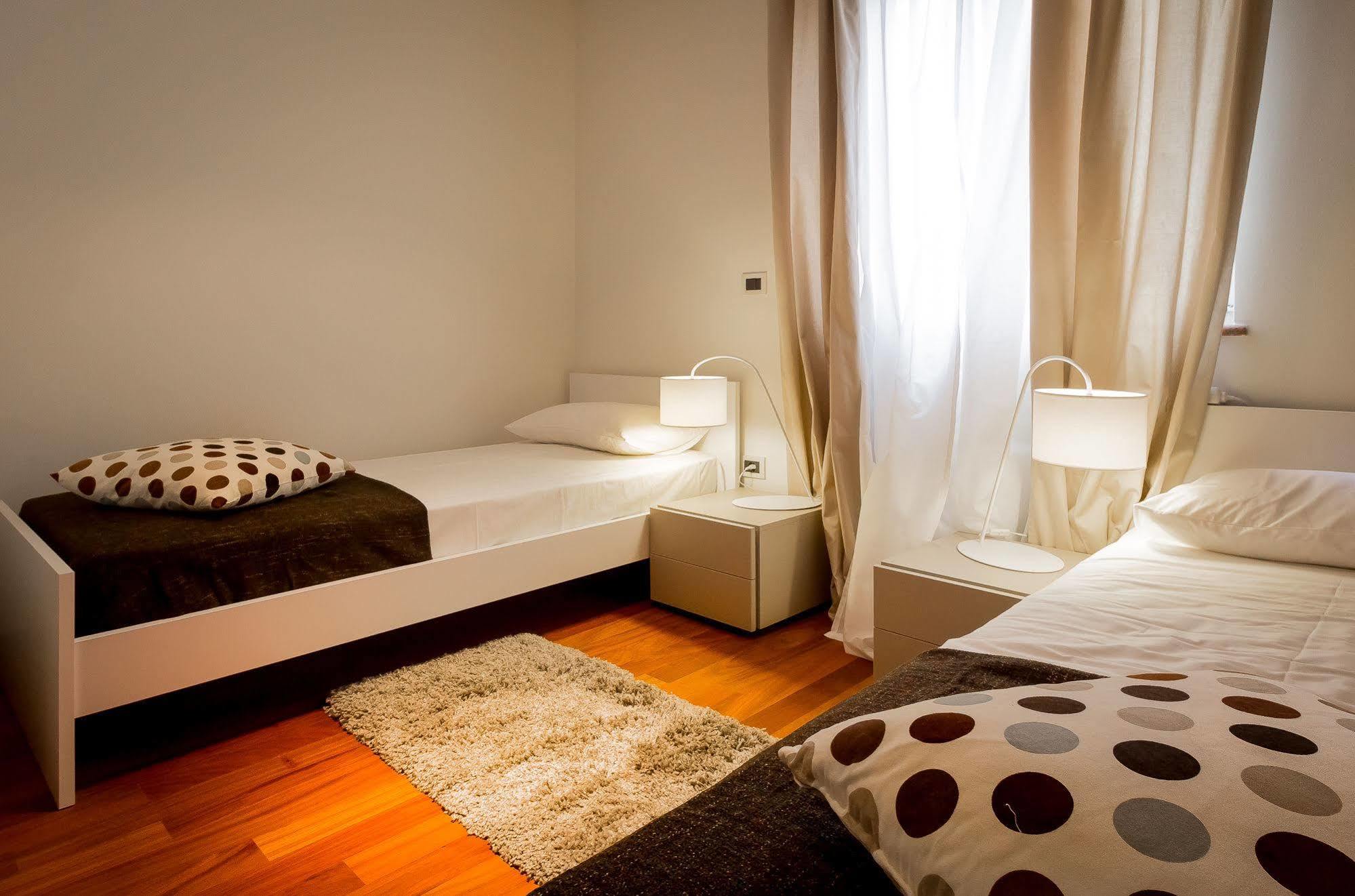 רובינייסקו סלו Apartments Stella מראה חיצוני תמונה