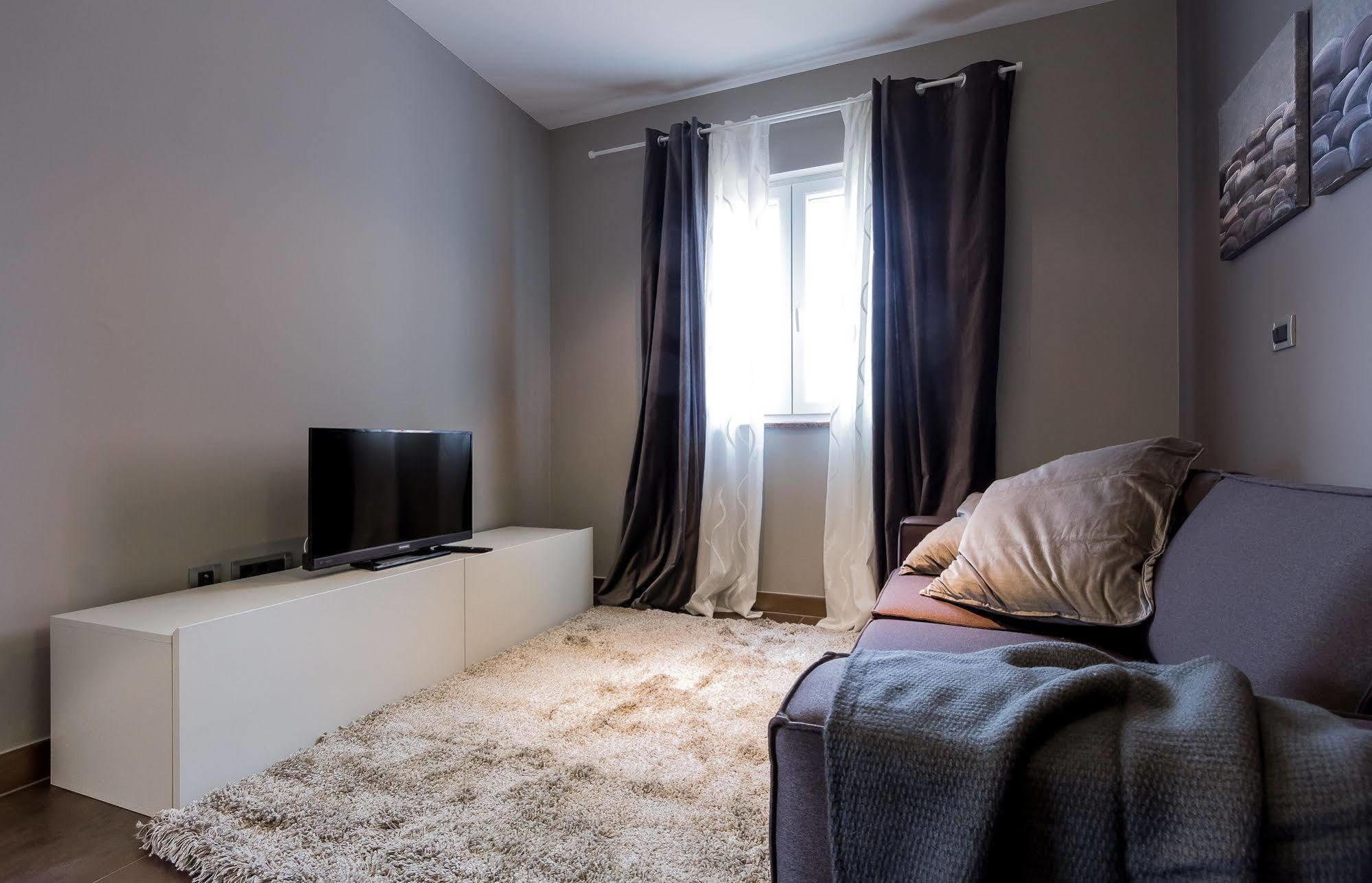 רובינייסקו סלו Apartments Stella מראה חיצוני תמונה