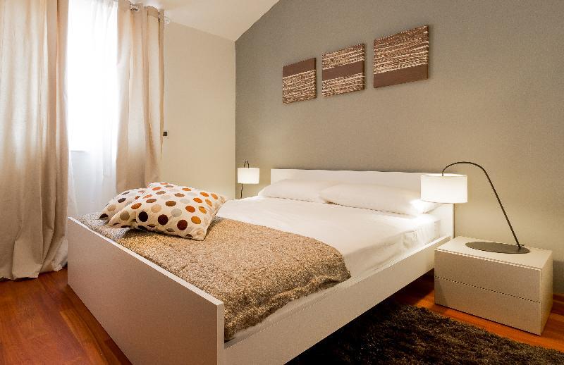 רובינייסקו סלו Apartments Stella מראה חיצוני תמונה